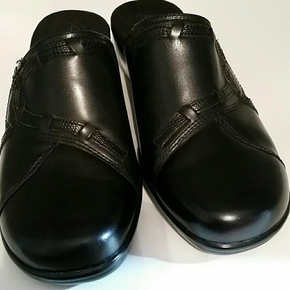 Clarks bendable mules,shoes for women